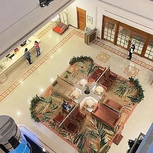 Hotel Abad Atrium, Kochi